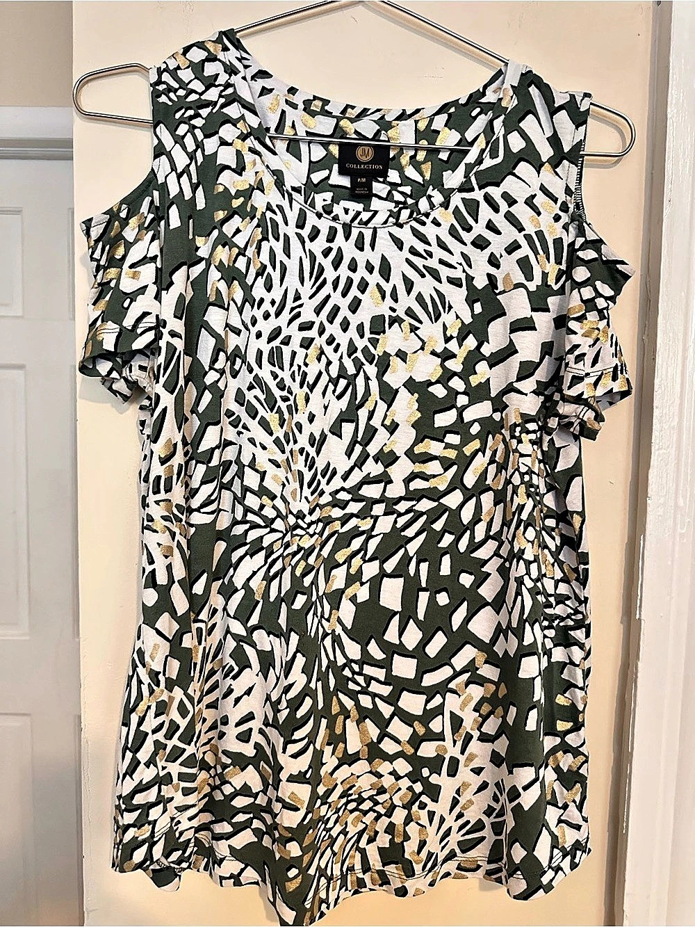 JM Collection Petite Medium Abstract Gold Green Cold Shoulder 3/4 Sleeve Top